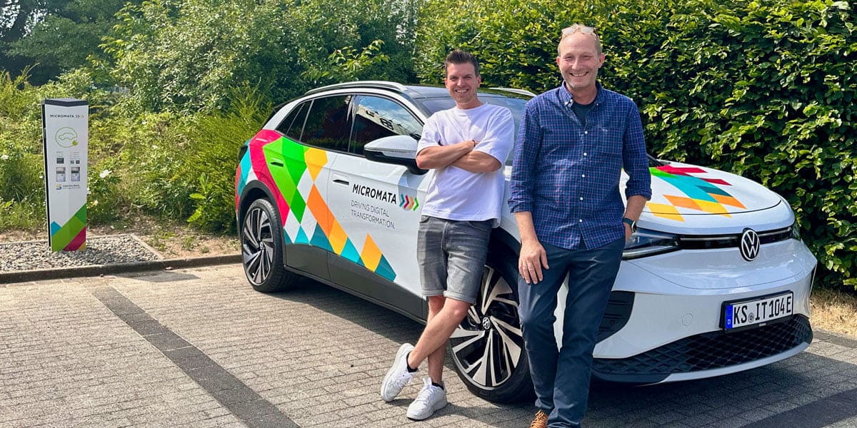 micromata-neues-e-auto-mit-tobi-und-julian-2023