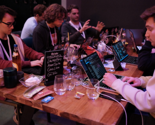 Entwickler beim Hacktoberfest 2022