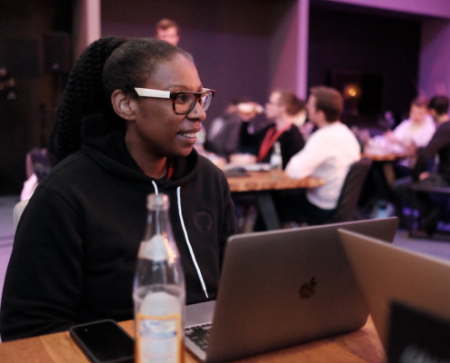Security Talk mit Nancy Gariche auf dem Hacktoberfest 2022