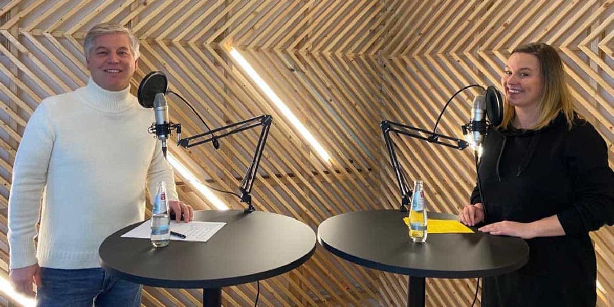 Micromata Geschäftsführer CEO Kai Reinhardt nimmt Podcast auf