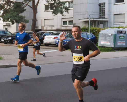 Micromata Mitarbeiter läuft beim Kassel Marathon 2023