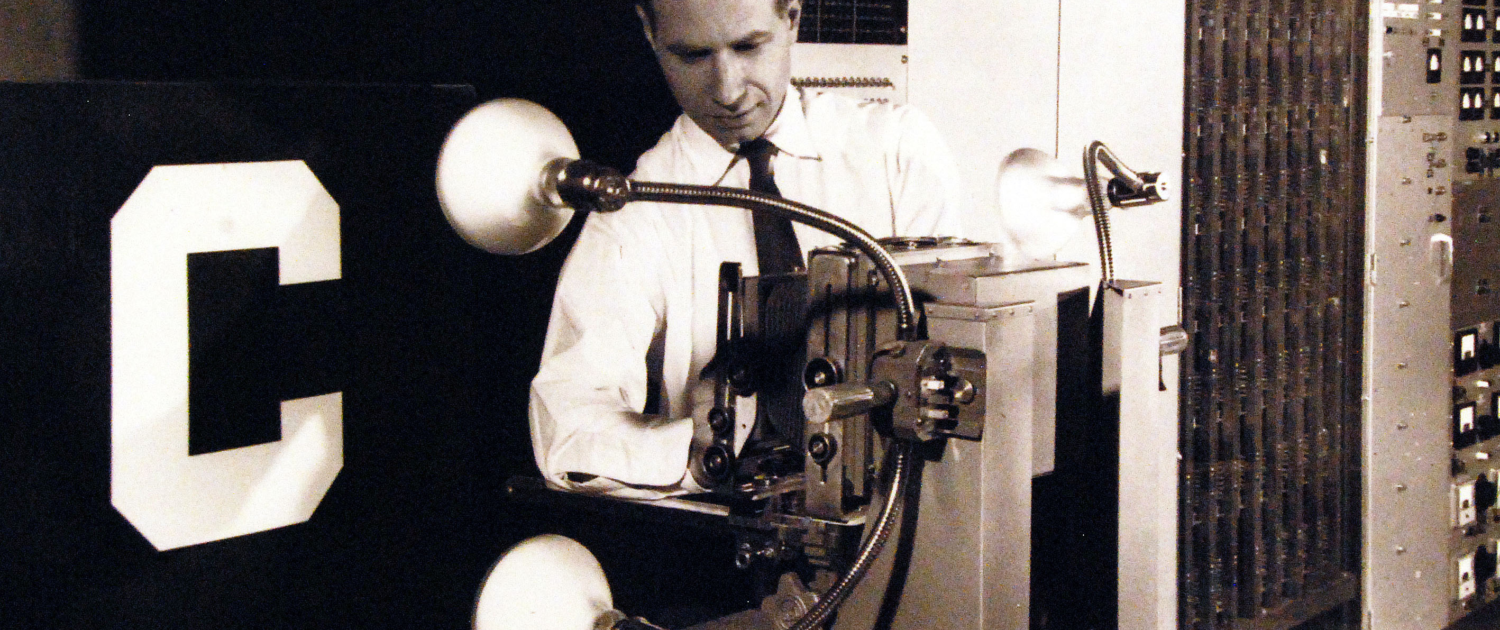 Charles Wightman arbeitet an Perceptron