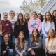 Gruppenfoto mit den Teilnehmerinnen und Tutor:innen am Girls' Day 2024 bei Micromata