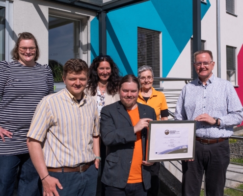 Gruppenfoto von der Verleihung der ADFC-Urkunde als "Fahrradfreundlicher Arbeitgeber Gold" an Micromata